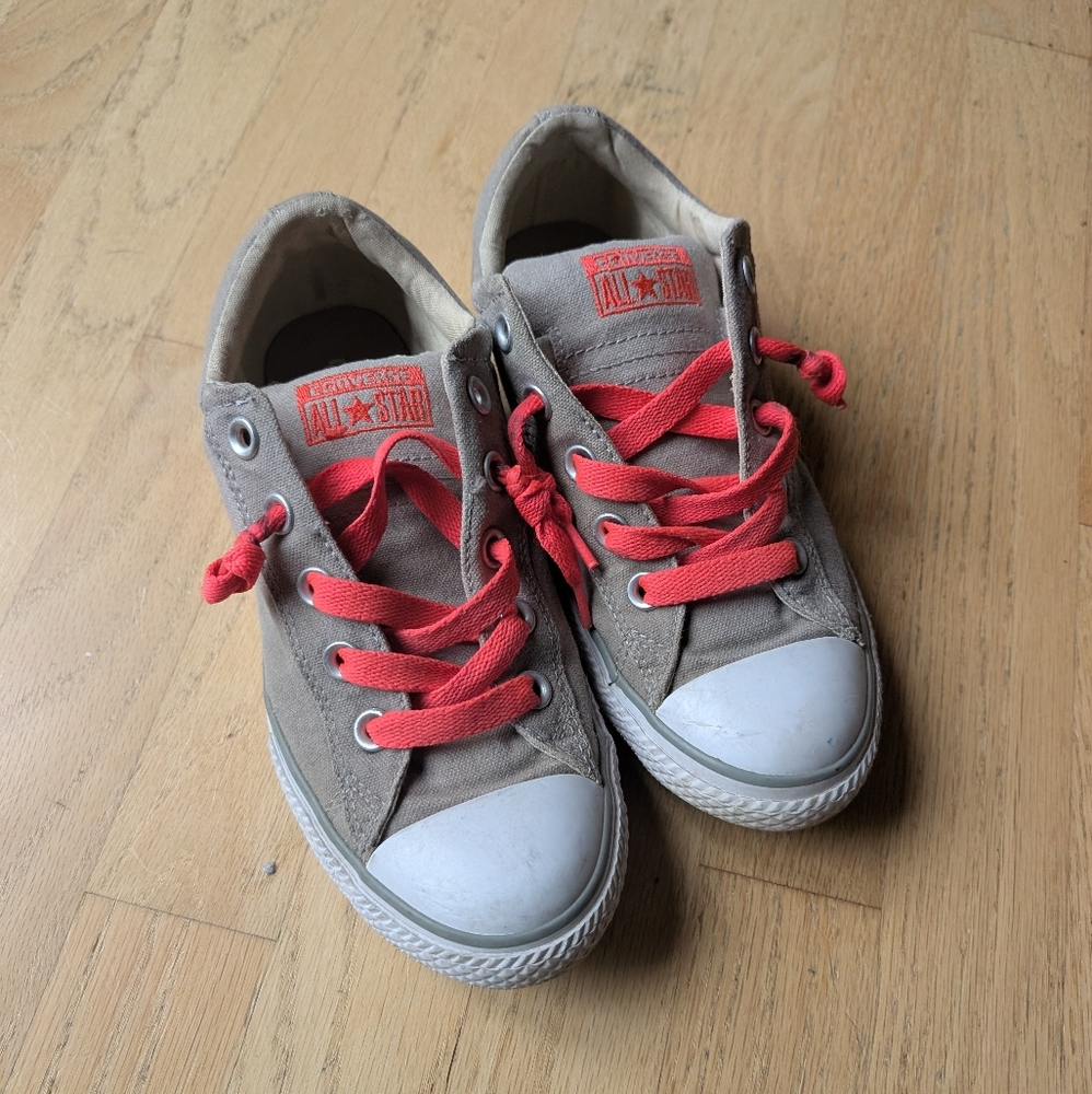 Converse Low Top Shoes - Gray and Pink Size